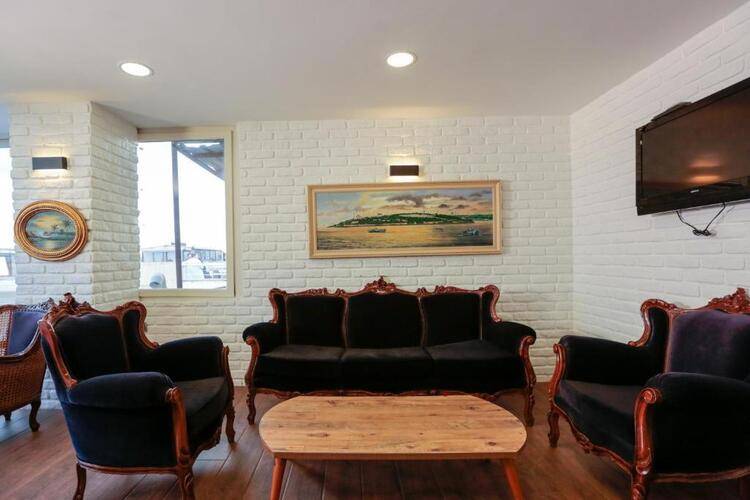 Grand Inova Hotel