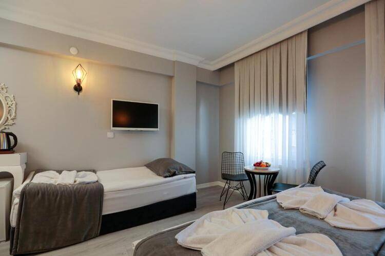Grand Inova Hotel