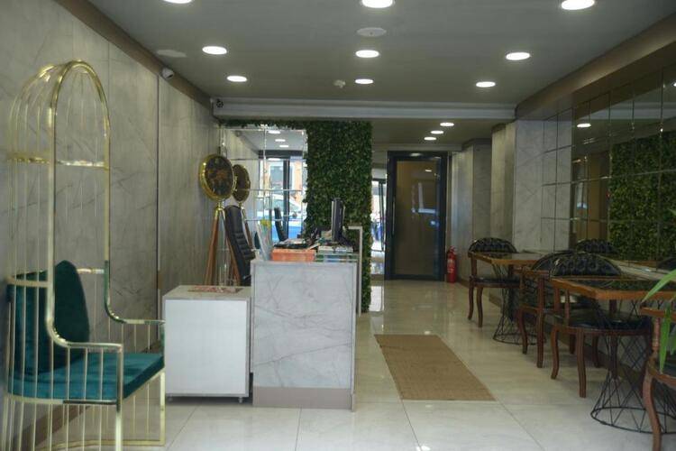 Grand Inova Hotel