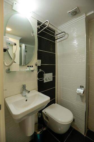 Grand Inova Hotel