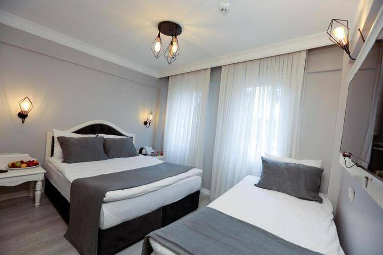 Grand Inova Hotel