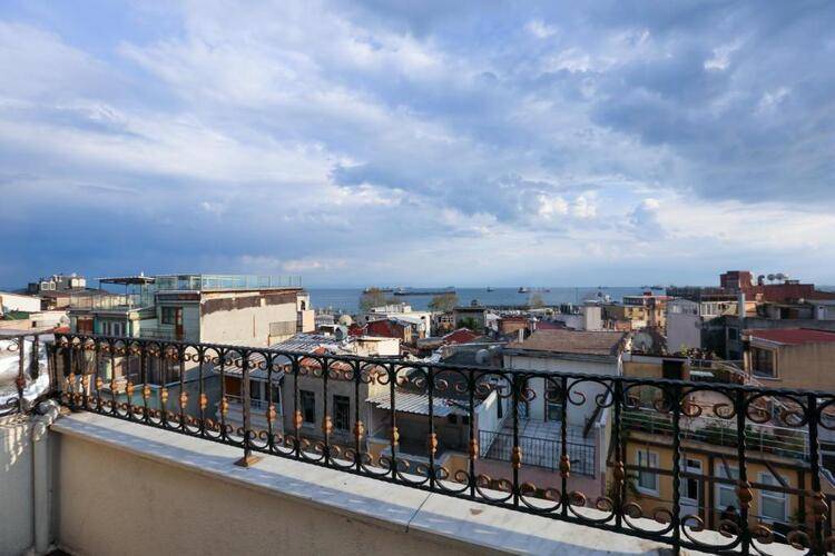 Grand Inova Hotel