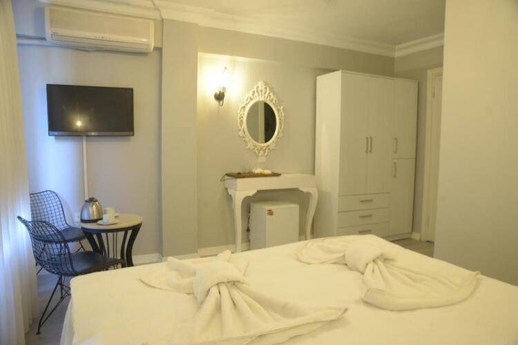 Grand Inova Hotel