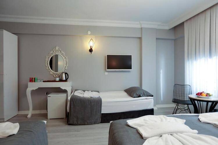 Grand Inova Hotel