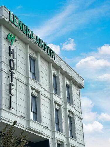 Lenora Airport Hotel