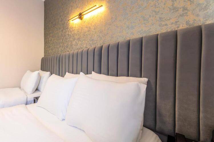 Lenora Airport Hotel