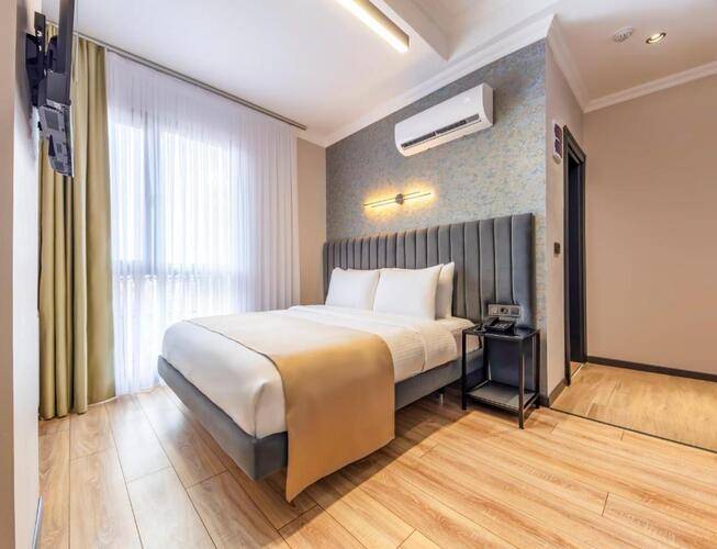 Lenora Airport Hotel