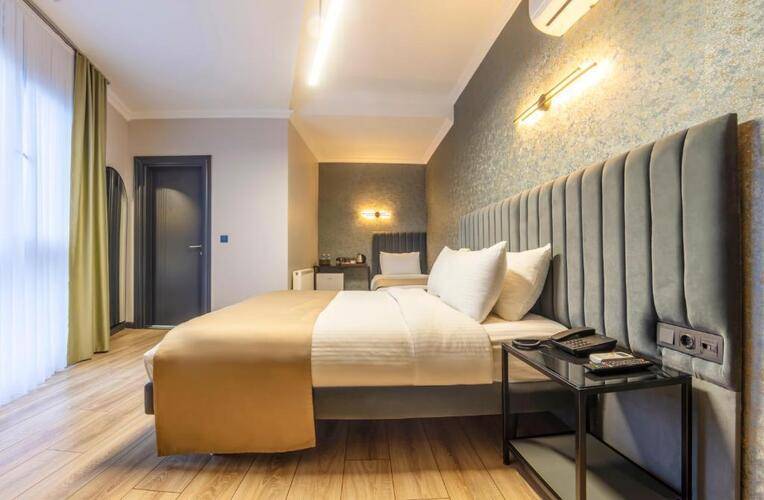 Lenora Airport Hotel