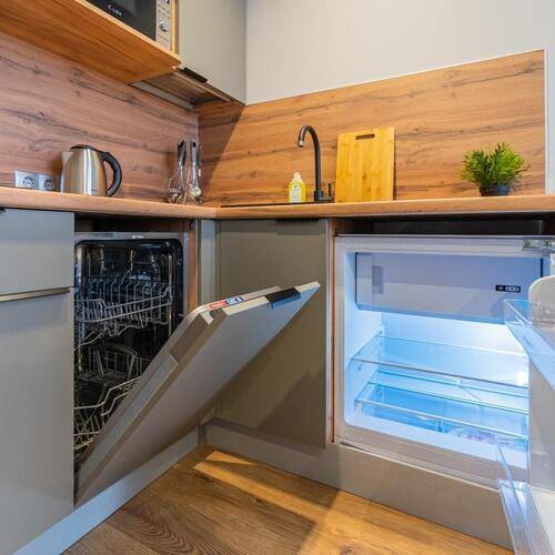 Салют Апарт 5