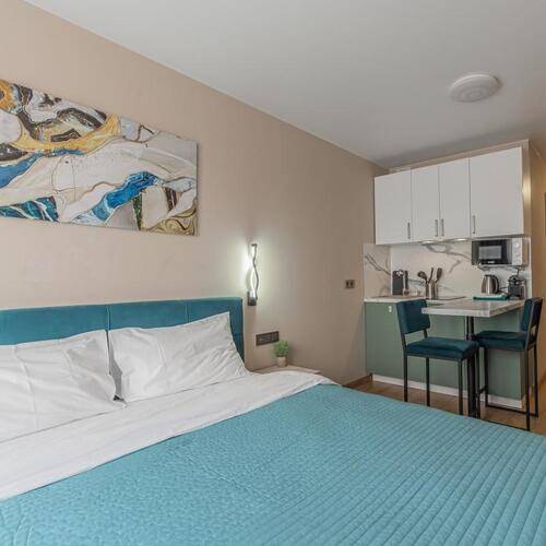 Салют Апарт 64