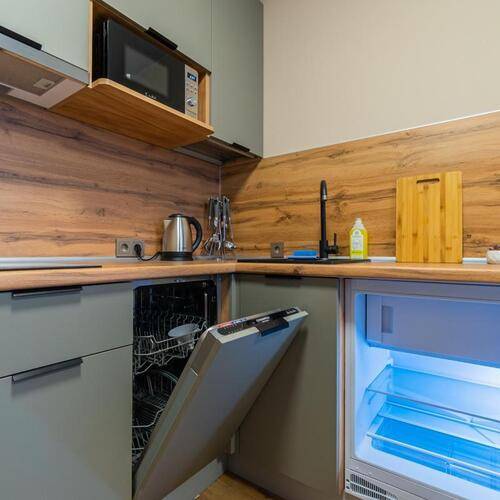 Салют Апарт 64