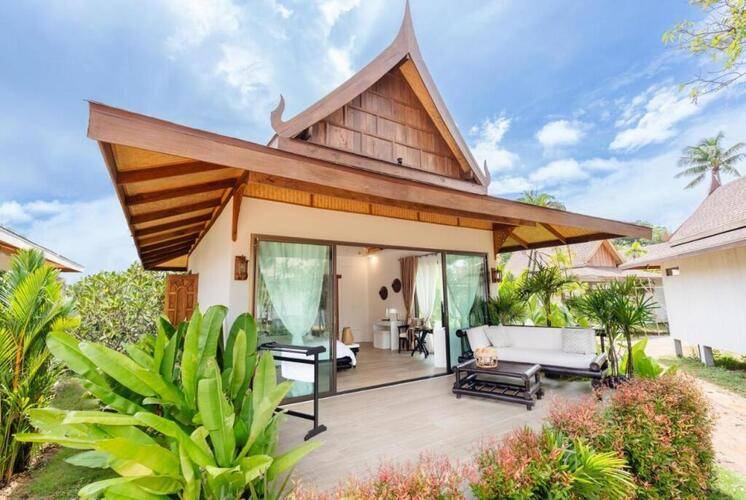 Lanta Palace Beach Resort And Spa