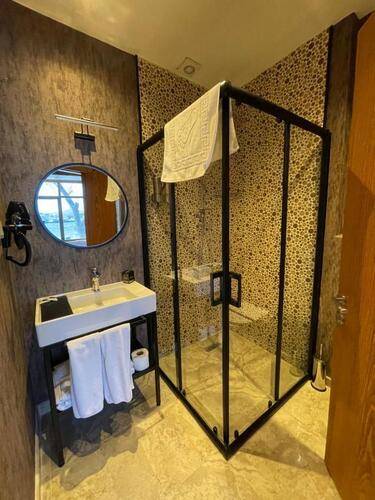 Weingart Port Hotel