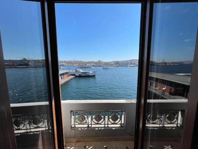 Weingart Port Hotel