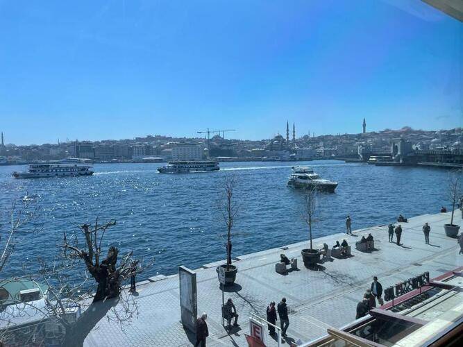 Weingart Port Hotel