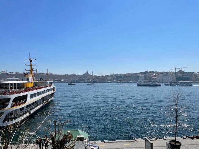 Weingart Port Hotel