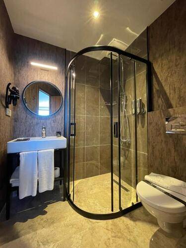 Weingart Port Hotel
