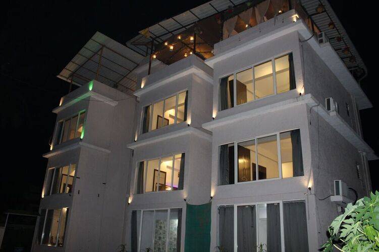 Terra House Guesthouse, Арпора