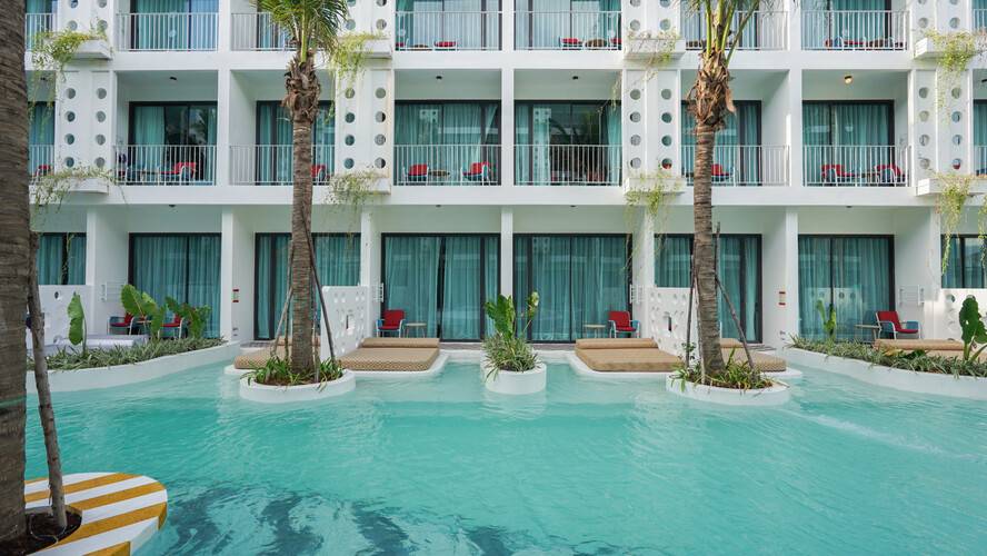 Sugar Marina Resort Pop Kata Beach
