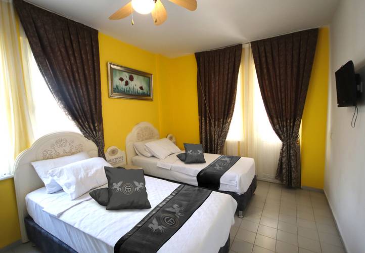 Btq Gold Twins Boutique Hotel