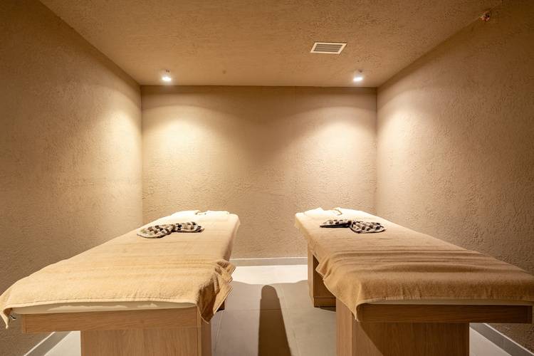 Awen Hotel