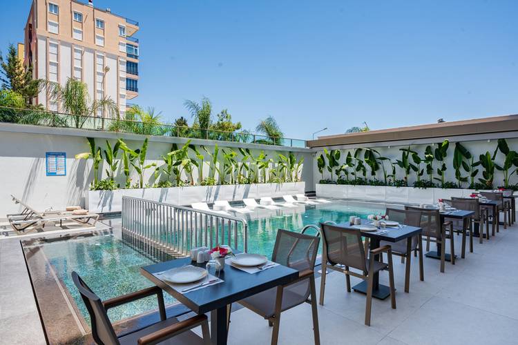 Awen Hotel