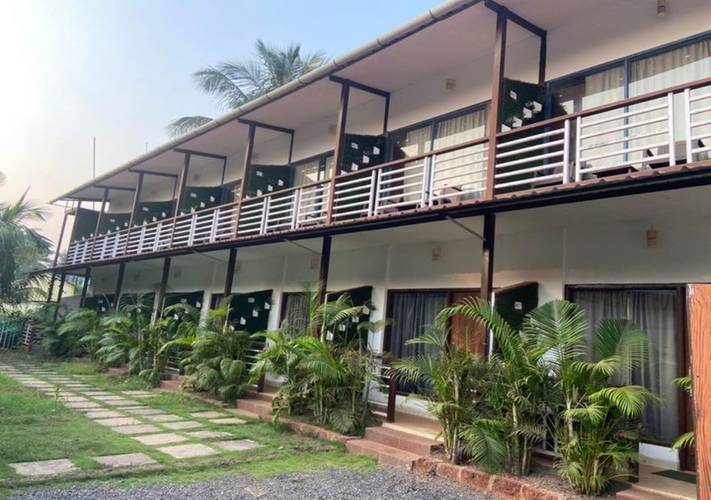 Yogi Tree Beach Resort & Cafe (Ex. Artisan Resort And Cafe Goa)