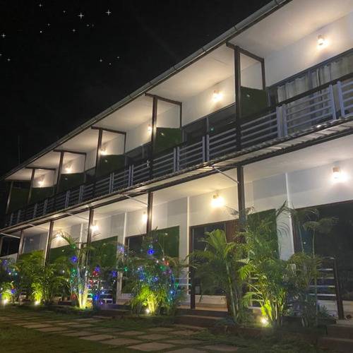 Yogi Tree Beach Resort & Cafe (Ex. Artisan Resort And Cafe Goa)