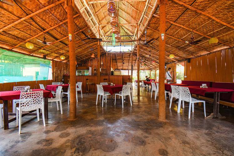 Yogi Tree Beach Resort & Cafe (Ex. Artisan Resort And Cafe Goa)