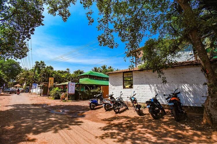 Yogi Tree Beach Resort & Cafe (Ex. Artisan Resort And Cafe Goa)