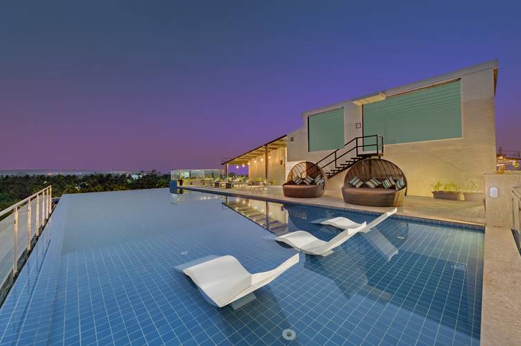 Fern Habitat Candolim