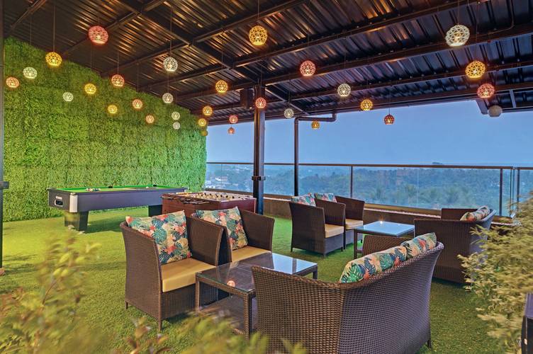 Fern Habitat Candolim