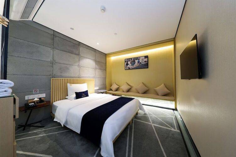 Arrivee Hotel