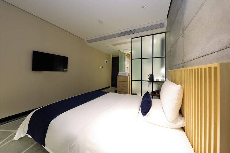 Arrivee Hotel