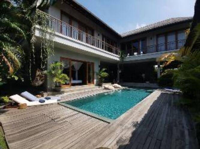Zin Berawa Villas & Bungalows