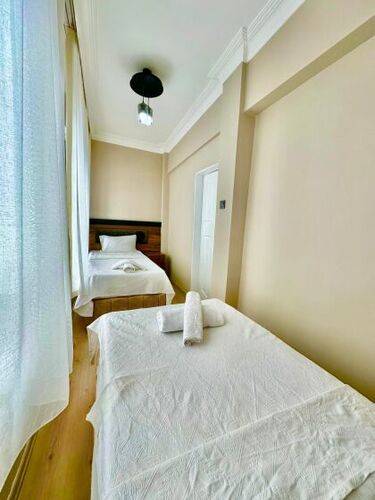 Grand Lavin Hotel