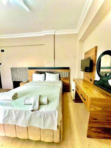 Grand Lavin Hotel