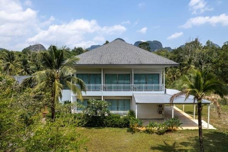 Blu Monkey Pooltara Krabi Hotel And Villas