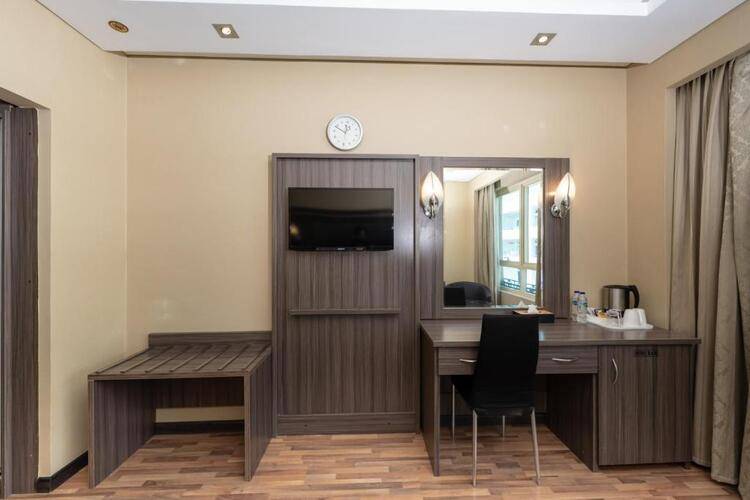Pearl Swiss Hotel