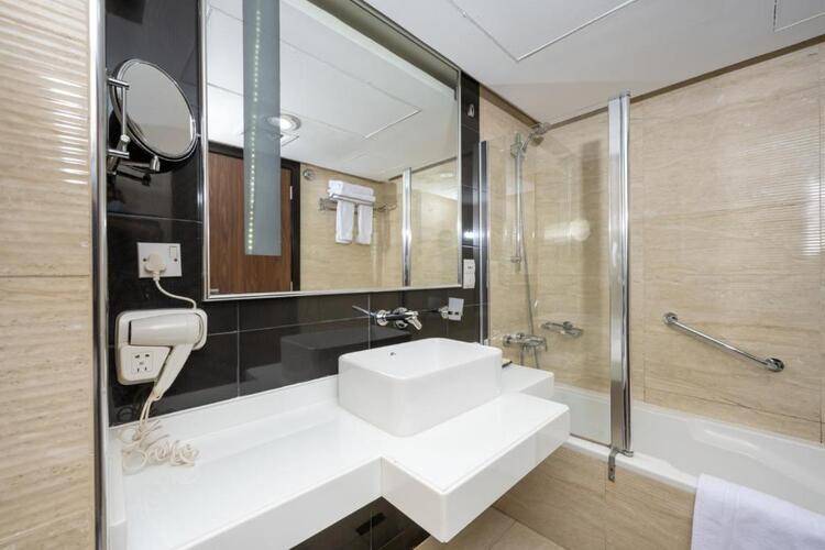 Pearl Swiss Hotel