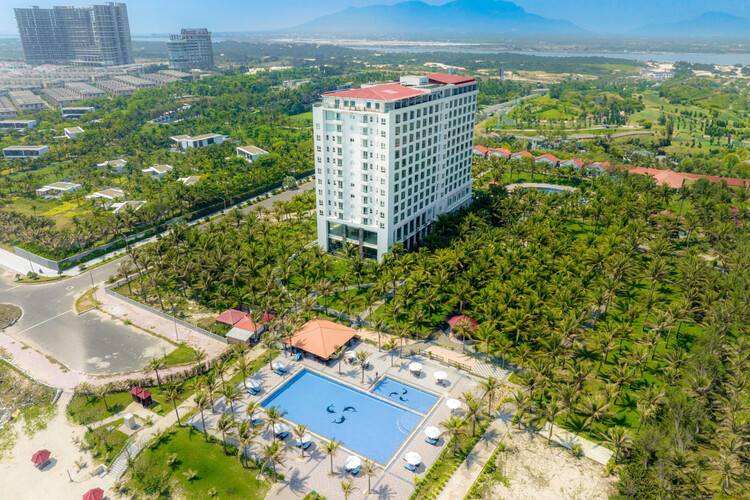 Ocean Waves Resort Cam Ranh
