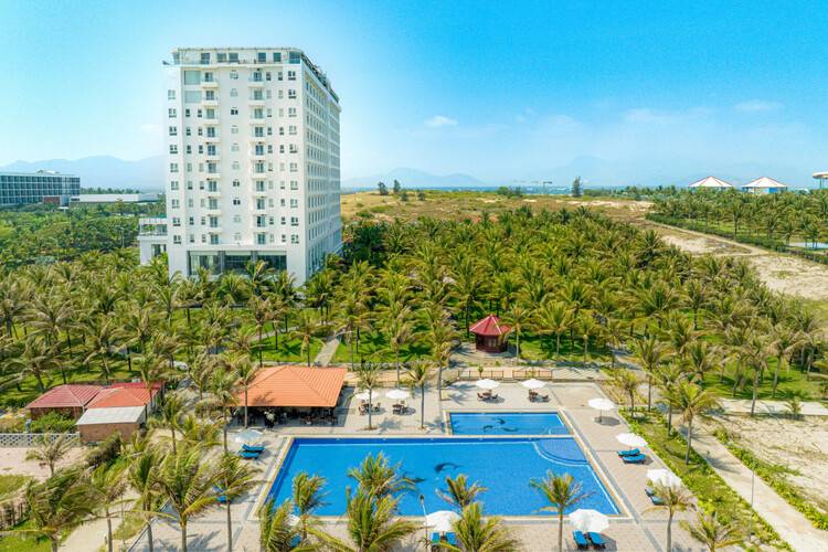 Ocean Waves Resort Cam Ranh