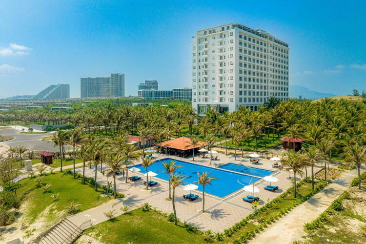 Ocean Waves Resort Cam Ranh