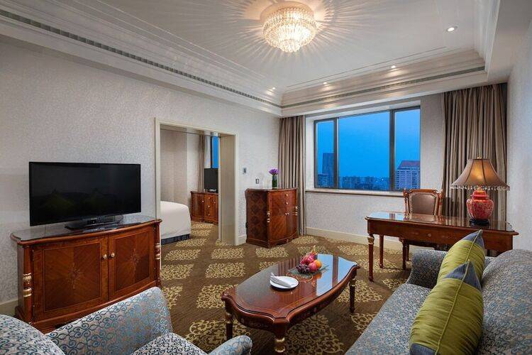 Crowne Plaza Shanghai Nanjing Road, An Ihg Hotel