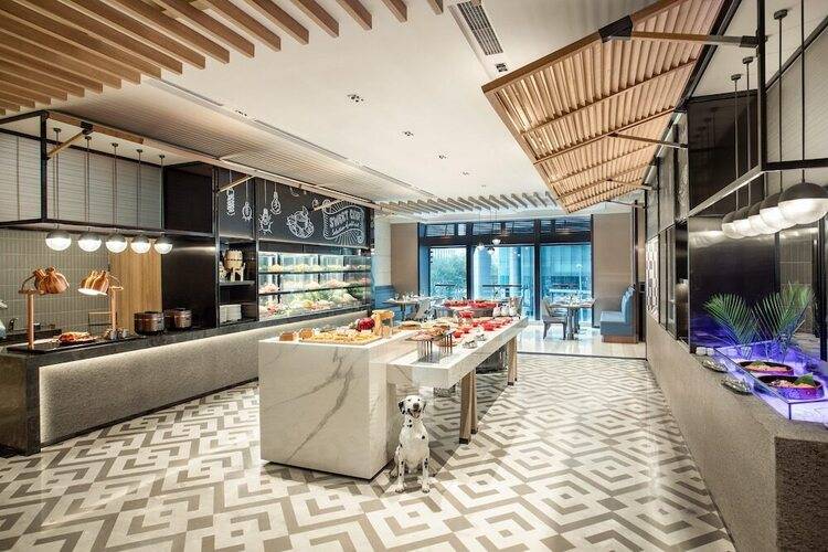 Crowne Plaza Shanghai Nanjing Road, An Ihg Hotel