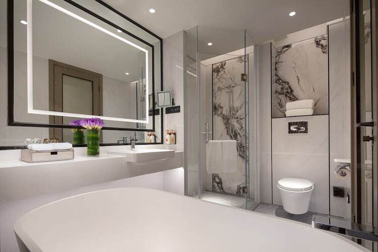 Crowne Plaza Shanghai Nanjing Road, An Ihg Hotel