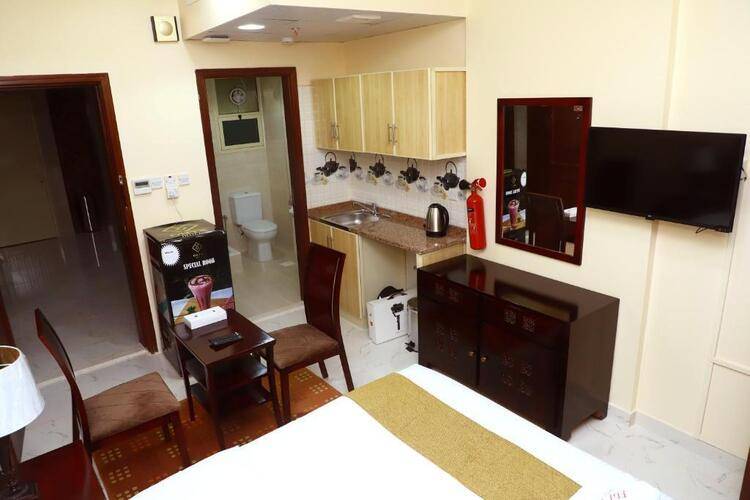 Onyx Hotel Apartments