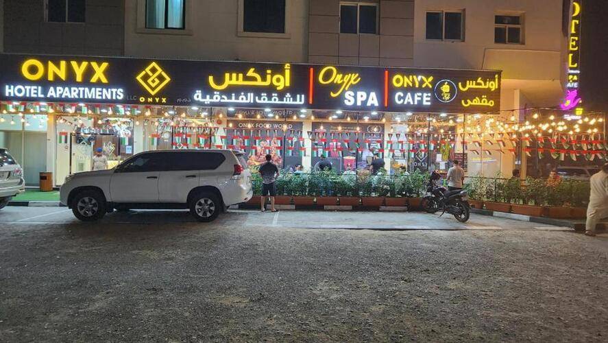 Onyx Hotel Apartments
