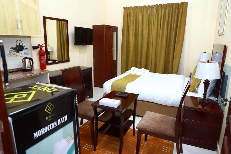 Onyx Hotel Apartments
