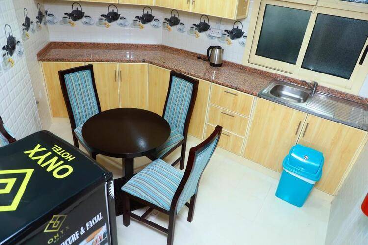 Onyx Hotel Apartments